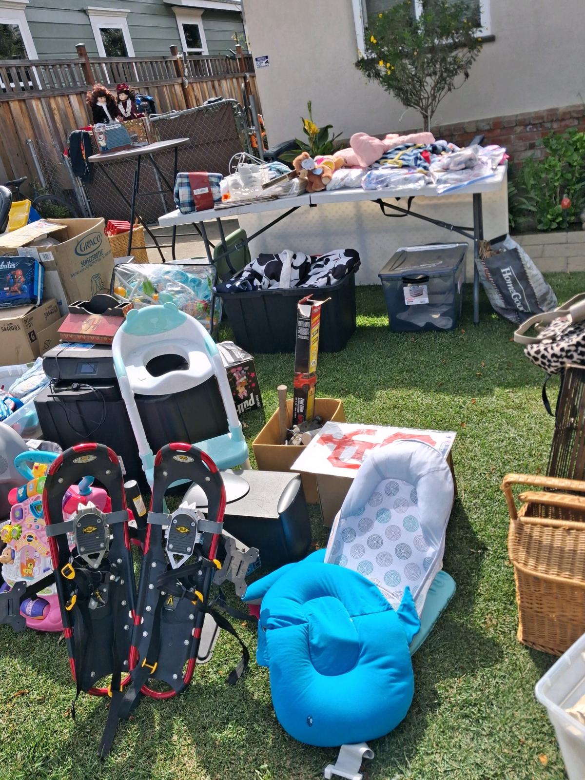 YARD SALE HAYDON ST 379