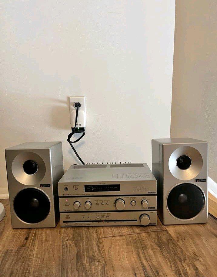 Vintage technics silver micro stereo - Adams, New York
