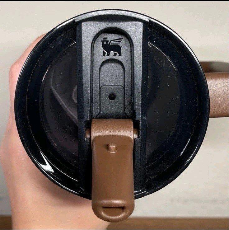 Stanley 40oz Quencher ProTour Flip Straw Tumbler  Espresso G - Bellwood, Pennsylvania - FleaMarketBay