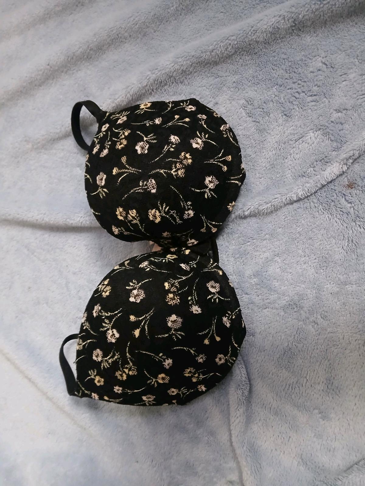 Victoria Secret PINK Bra - Masury, Ohio