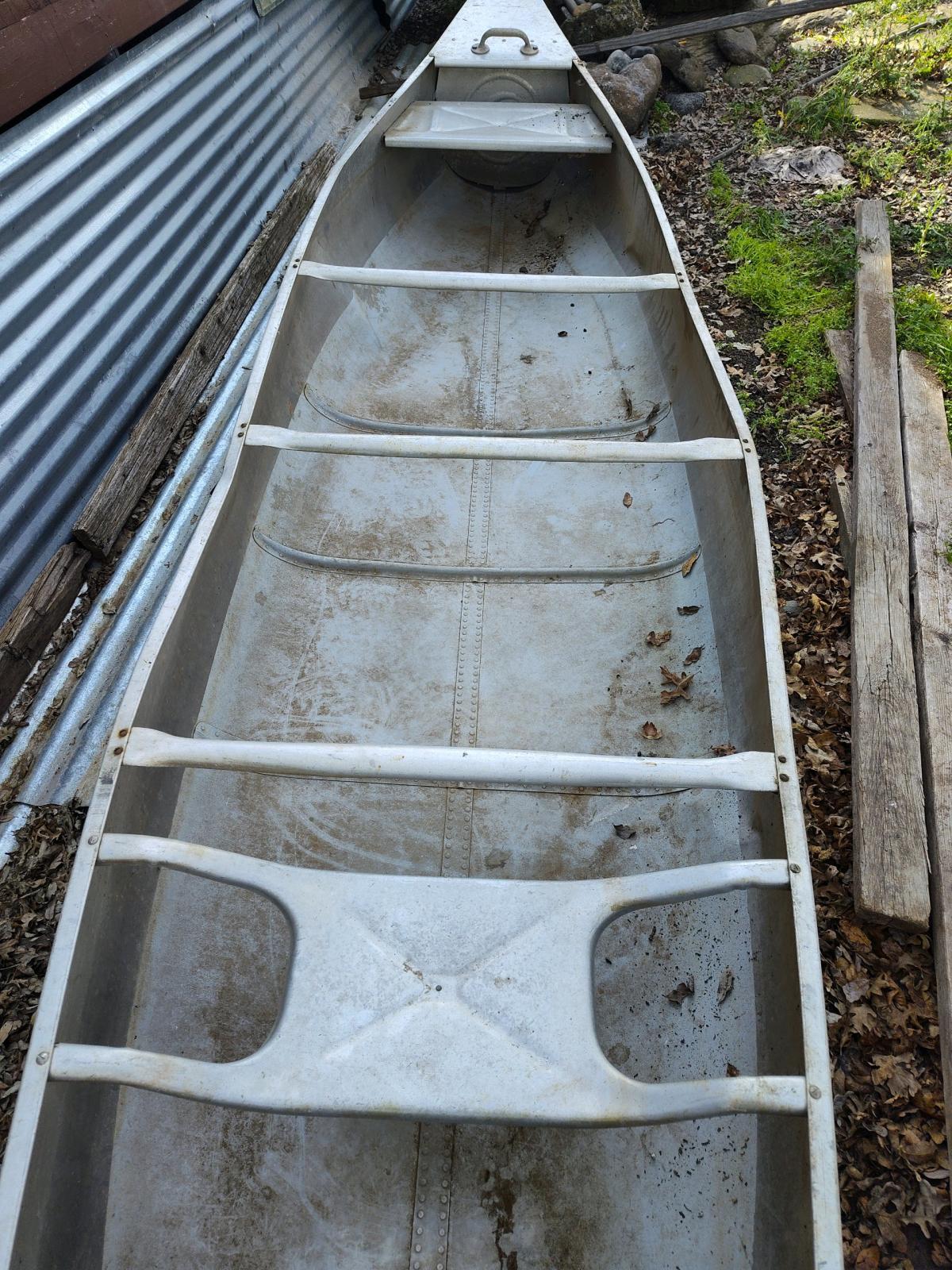 15 foot Grumman aluminum canoe fishing poles and tackle kit - Anderson, California - FleaMarketBay