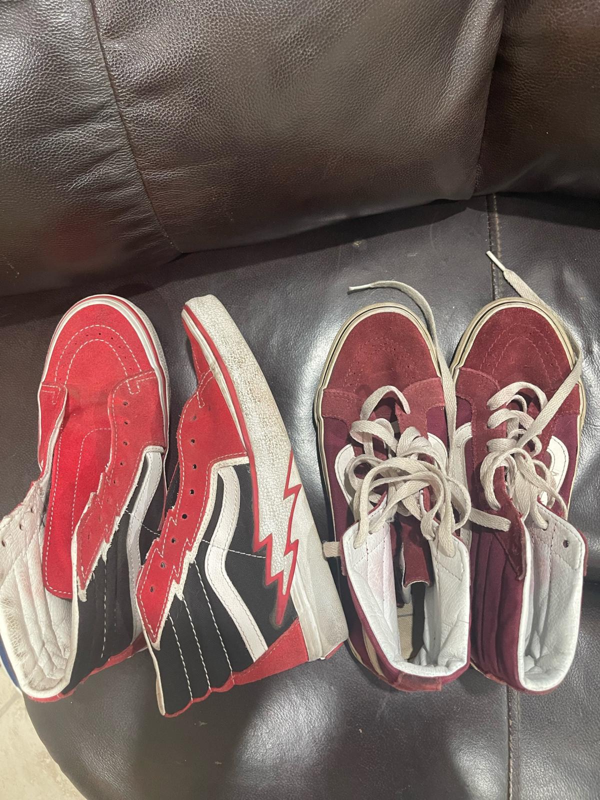 selling both of these shoes for 15 dollars - Reseda, California