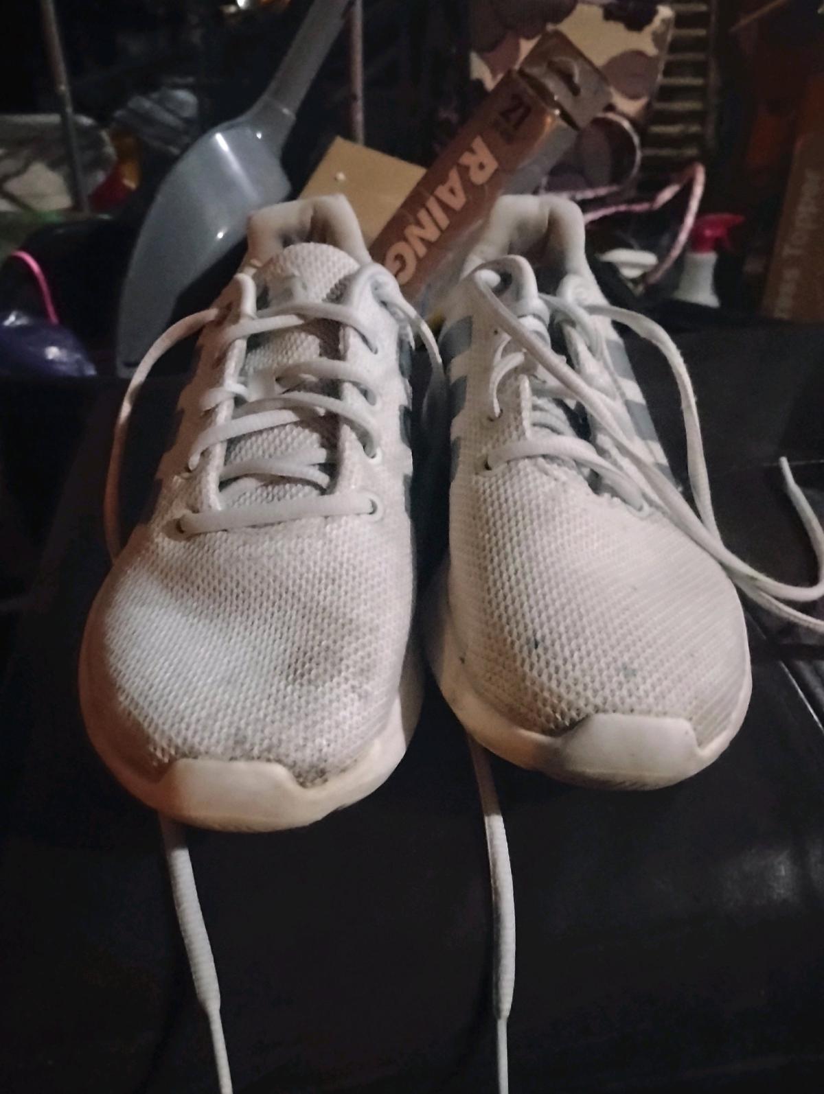 Womens Adidas shoes size 10 - Searcy, Arkansas - FleaMarketBay