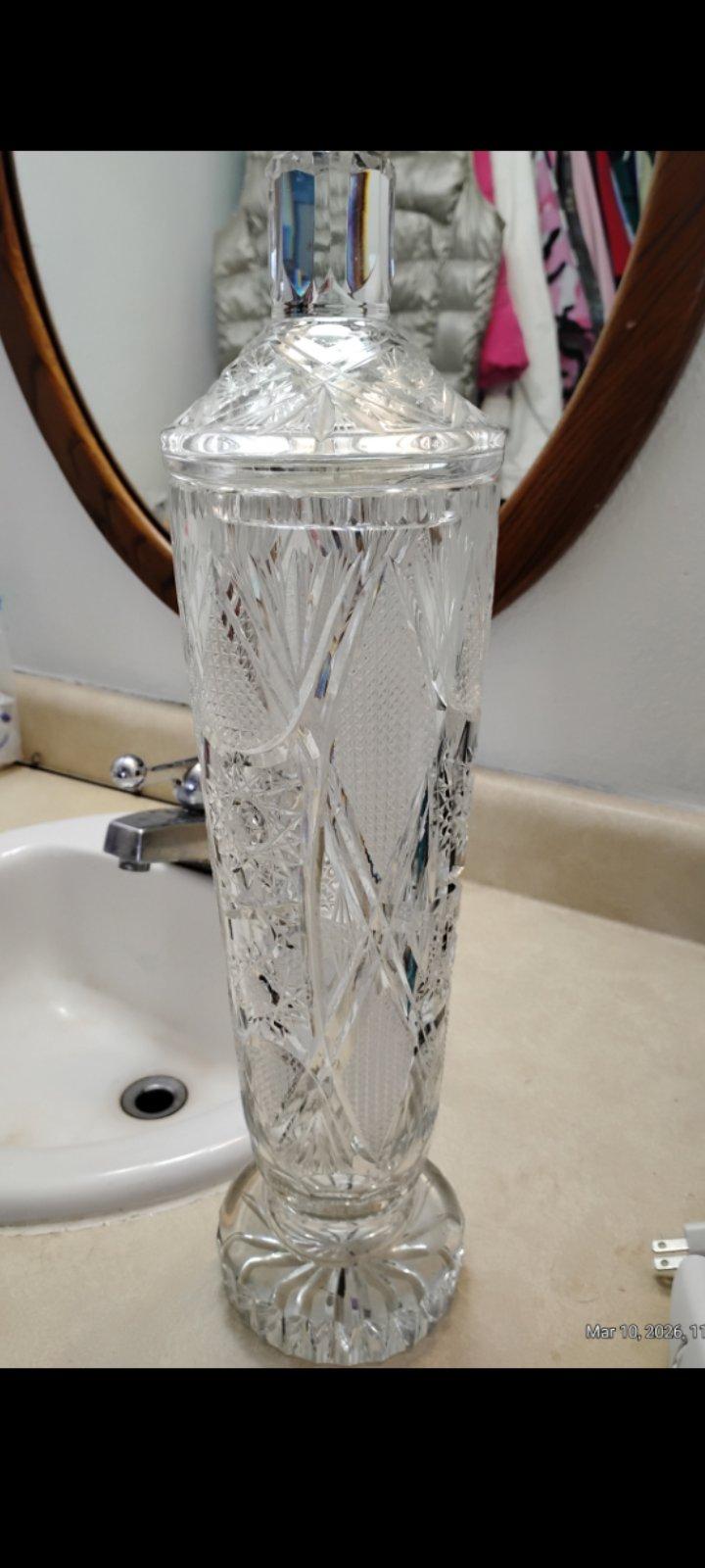 Crystal vase and ashtray pair - Branson, Missouri - FleaMarketBay