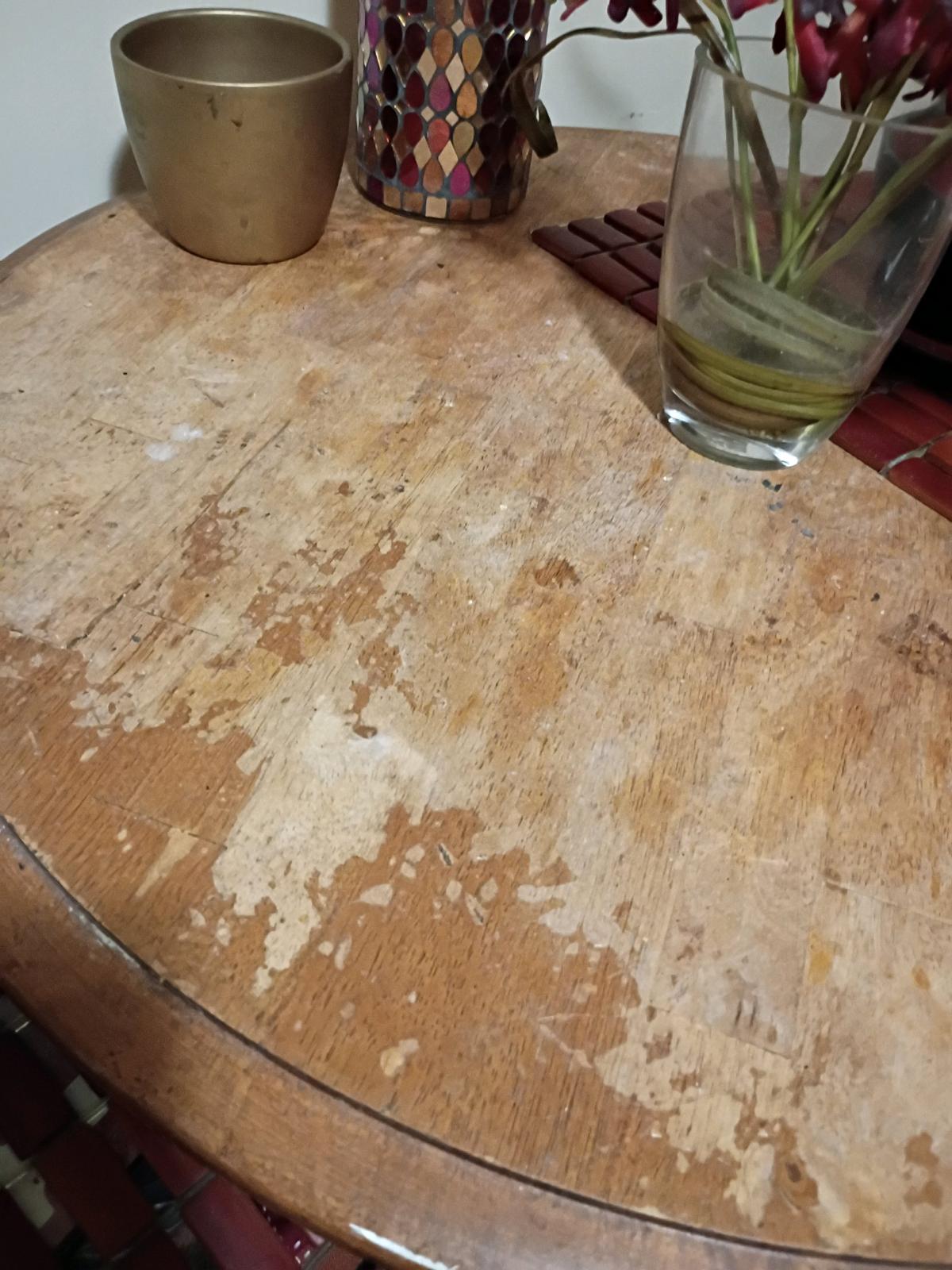 table set 2 hight chairs