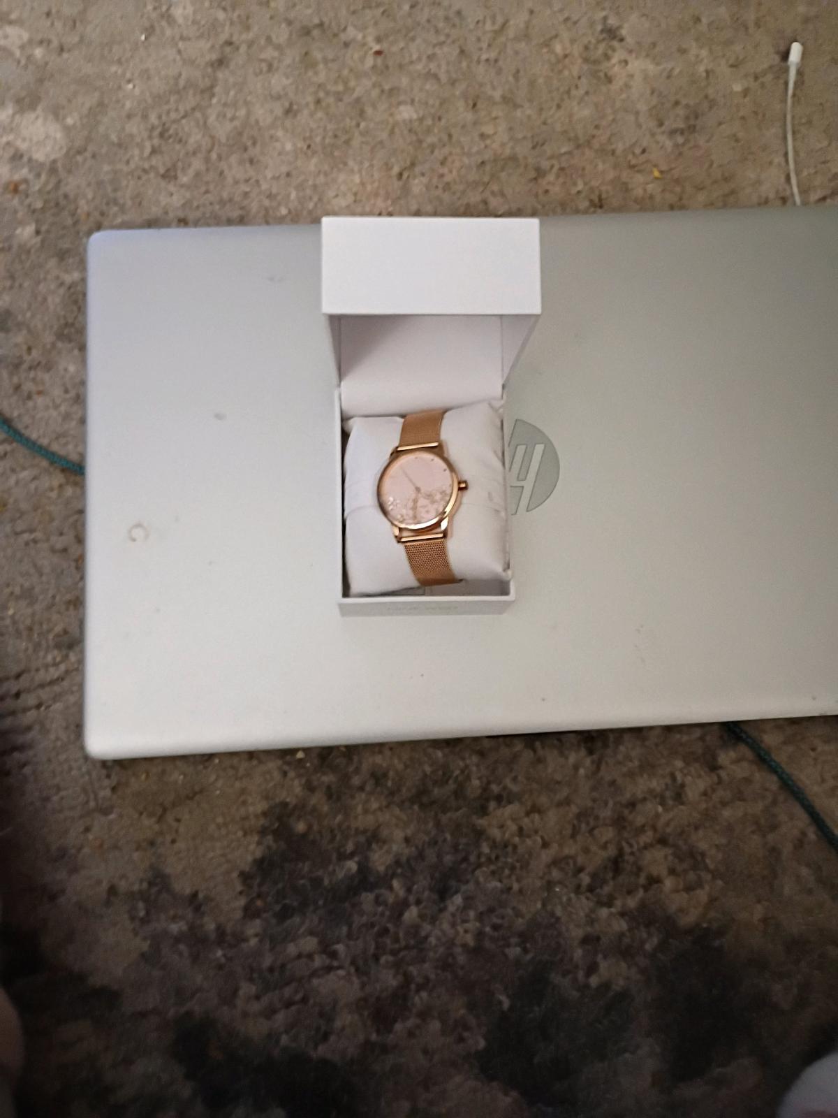 womens watchs - Winnebago, Illinois - FleaMarketBay