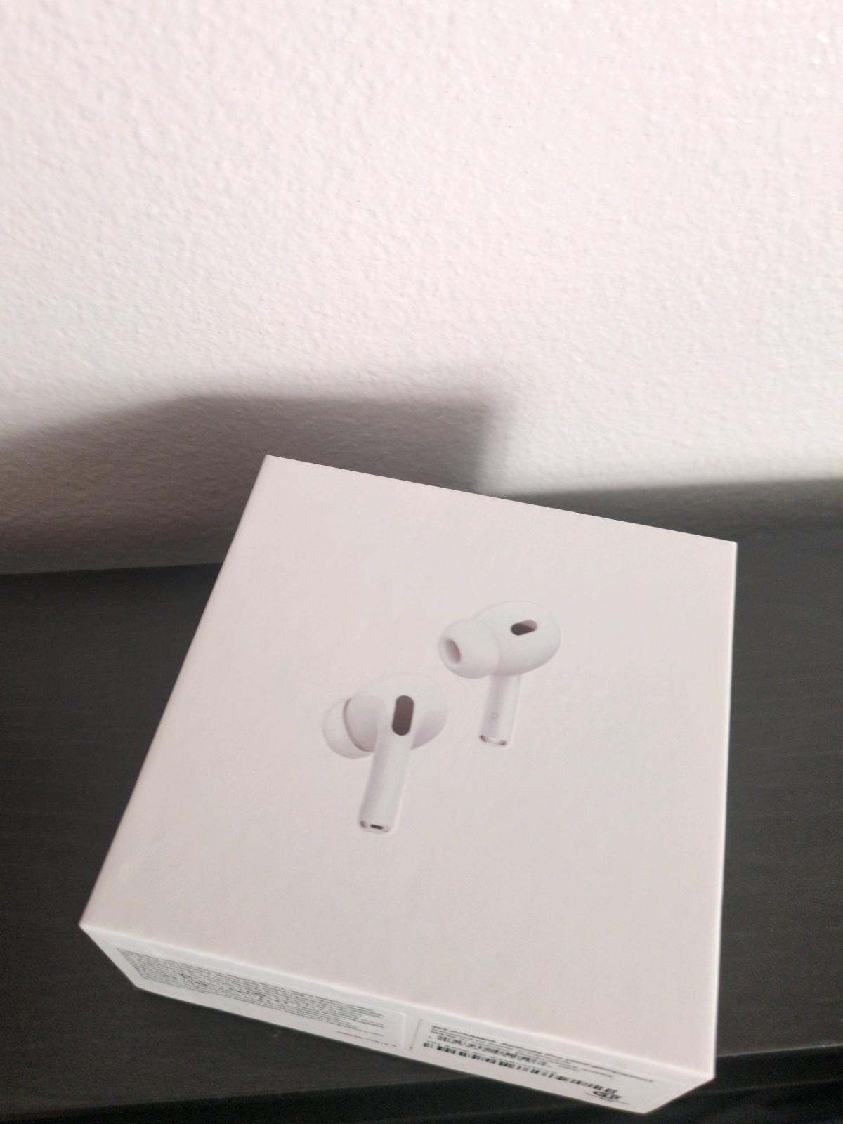 airpods gen 2 brand new comes with charger - Yakima, Washington - FleaMarketBay