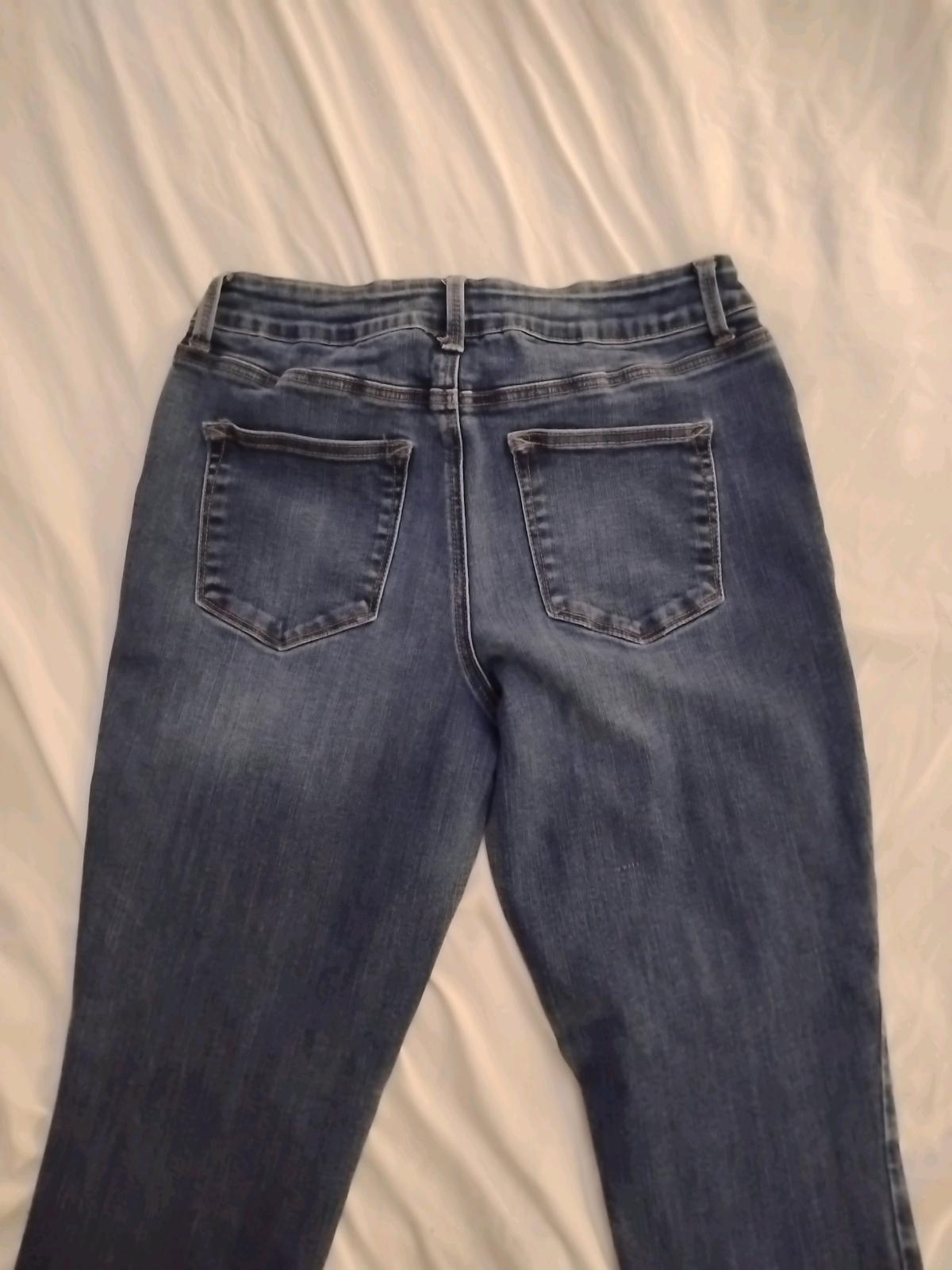 dark blue jeans Large High Rise - Tallahassee, Florida - FleaMarketBay