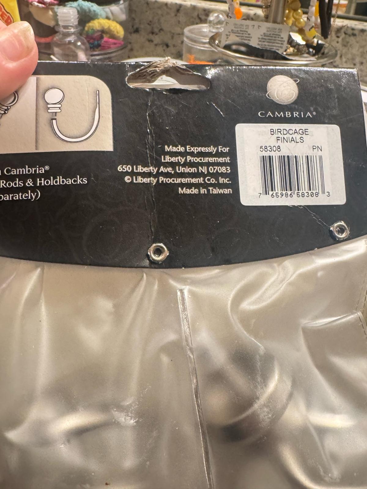 curtain rod tips screw on - Winter Garden, Florida - FleaMarketBay