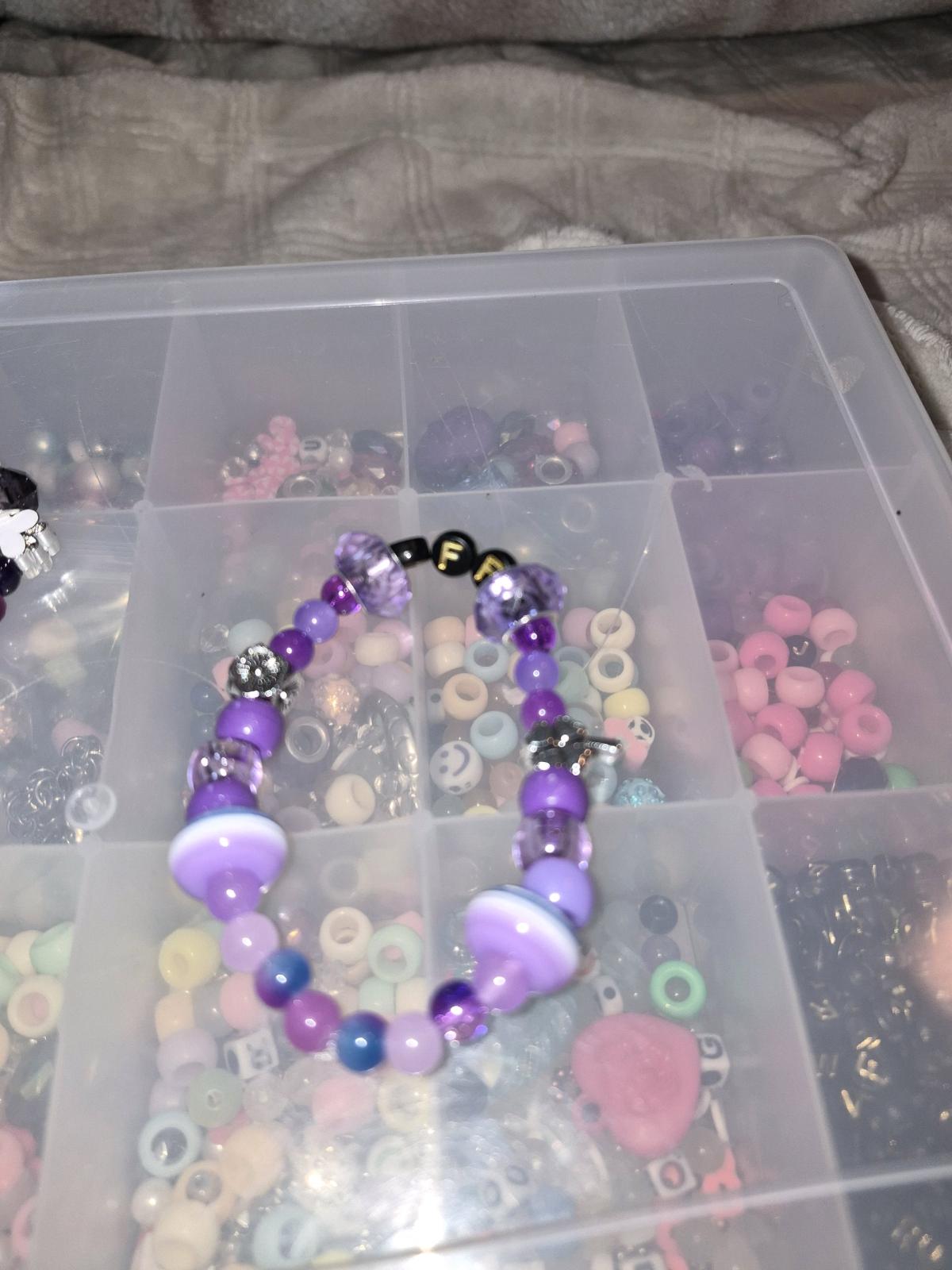 bracelets - Hampton, Virginia - FleaMarketBay