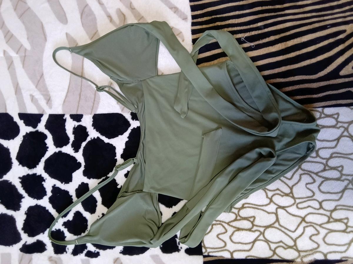 Cute one piece bikini - Pomona, California - FleaMarketBay