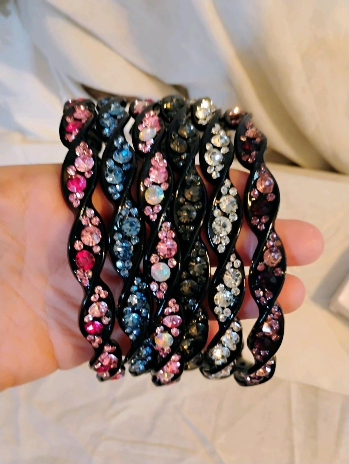 6 pack headbands with teeth and colorful stones New - Eastlake, Ohio