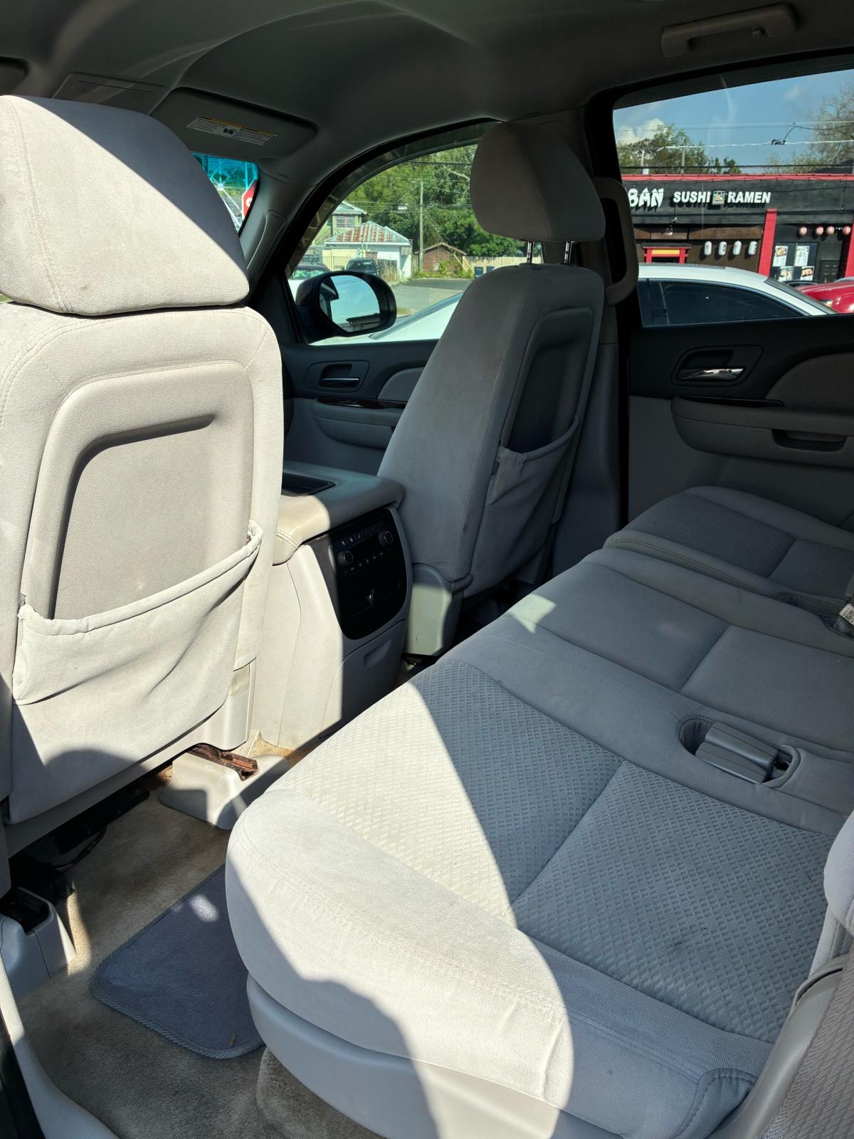 2007 Chevy Tahoe - Tampa, Florida - FleaMarketBay