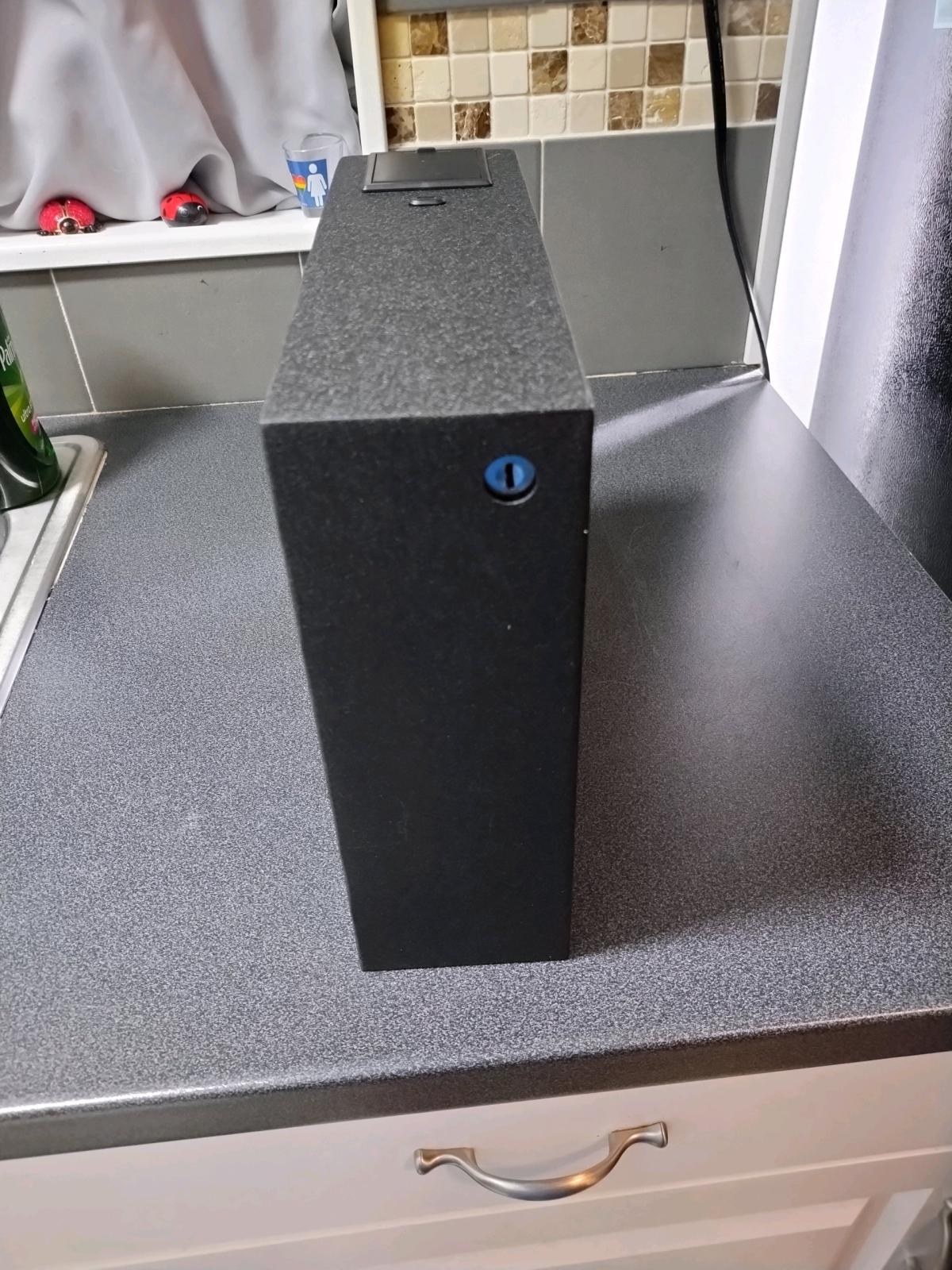 Biometric Gun Safe - Lakeland, Florida - FleaMarketBay