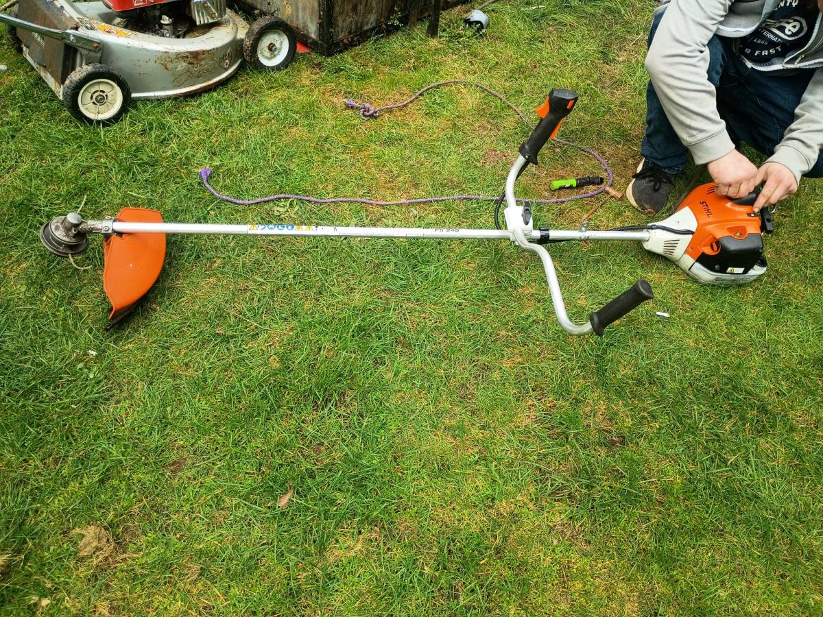 STHIL FS 240 PROFESSIONAL BRUSH TRIMMER - Port Orchard, Washington - FleaMarketBay