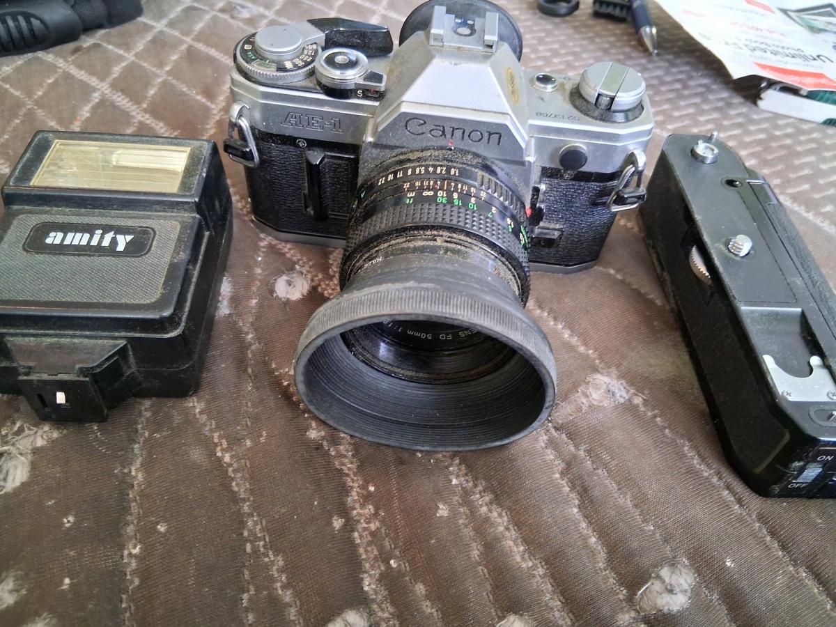 CANON AE1 35mm - Folcroft, Pennsylvania - FleaMarketBay