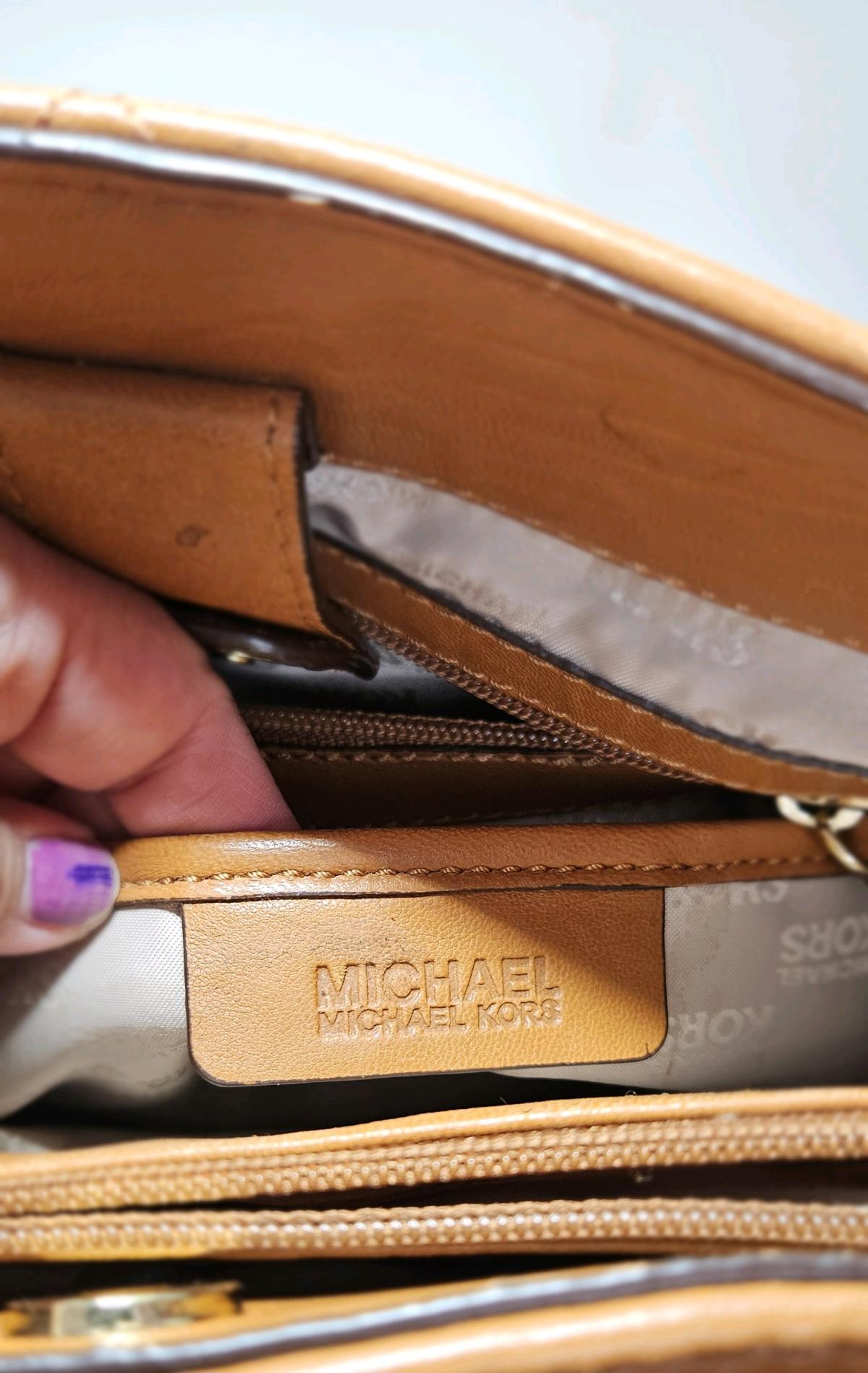 Michael Kors Hamilton Satchel - Dallas, Texas - FleaMarketBay