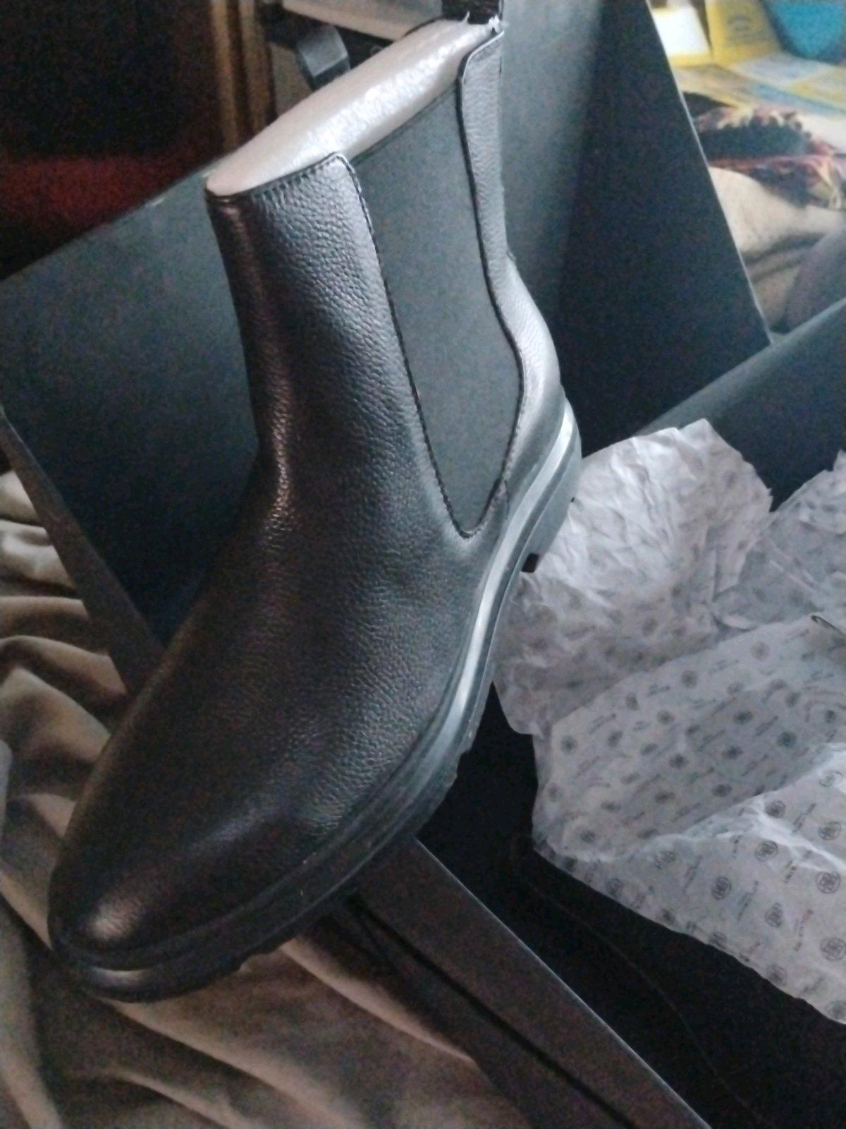 Bolvaint Paris men Chelsea boots 8 cow leather - Jacksonville, Florida - FleaMarketBay