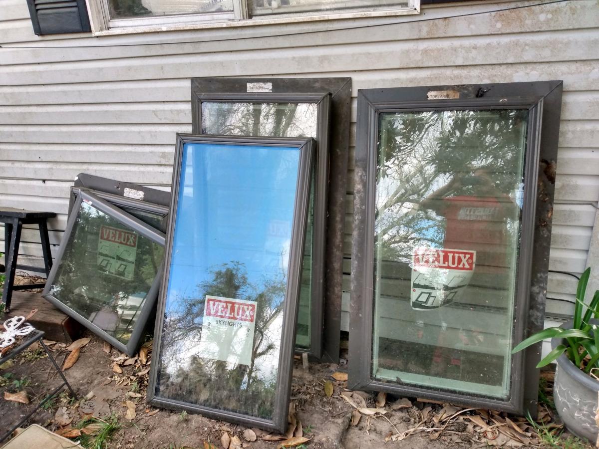 VELUX SKYLIGHTS NEW OPEN BOX NEVER INSTALLED