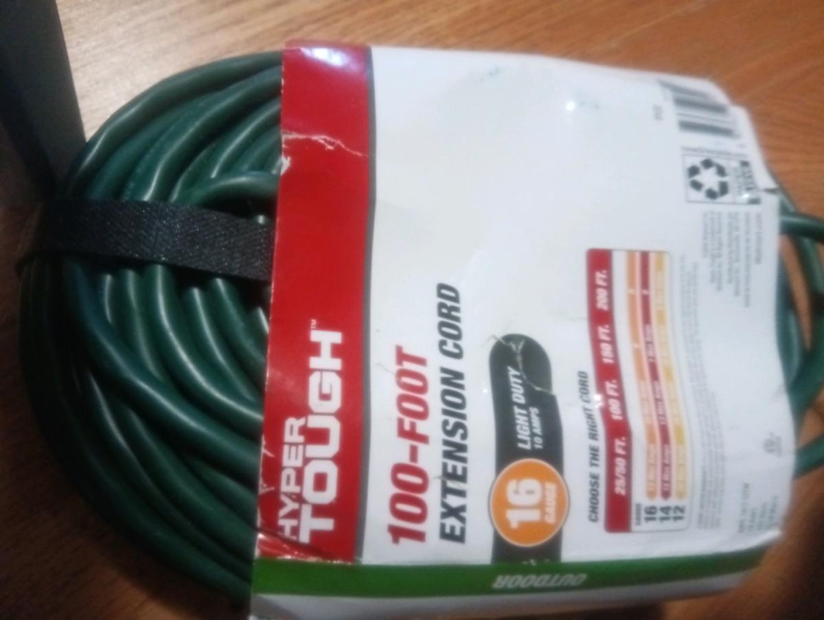 hyper tough 100ft extension cord good condition never use - Wilkes Barre, Pennsylvania - FleaMarketBay