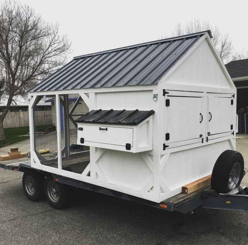 Chicken Coop  400 - Columbus, Ohio - FleaMarketBay