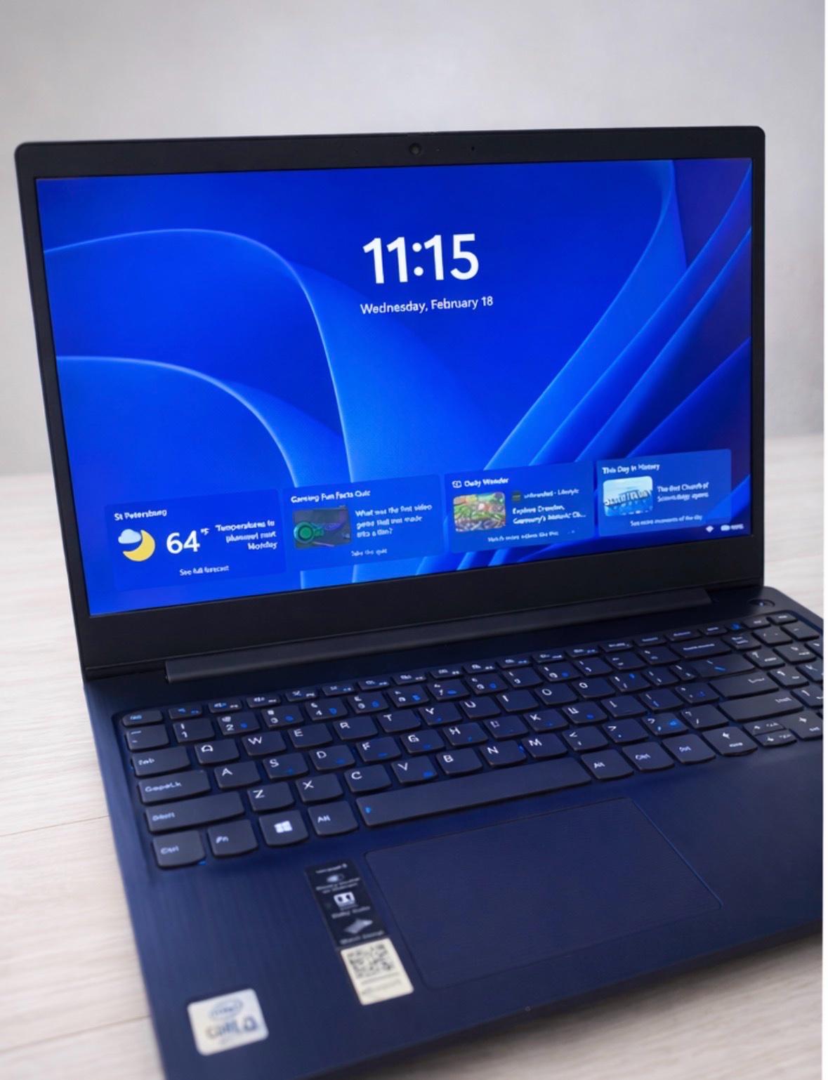 Lenovo IdeaPad 3 Laptop  i3 8GB RAM  Works Good  100 OBO Nee - Saint Petersburg, Florida