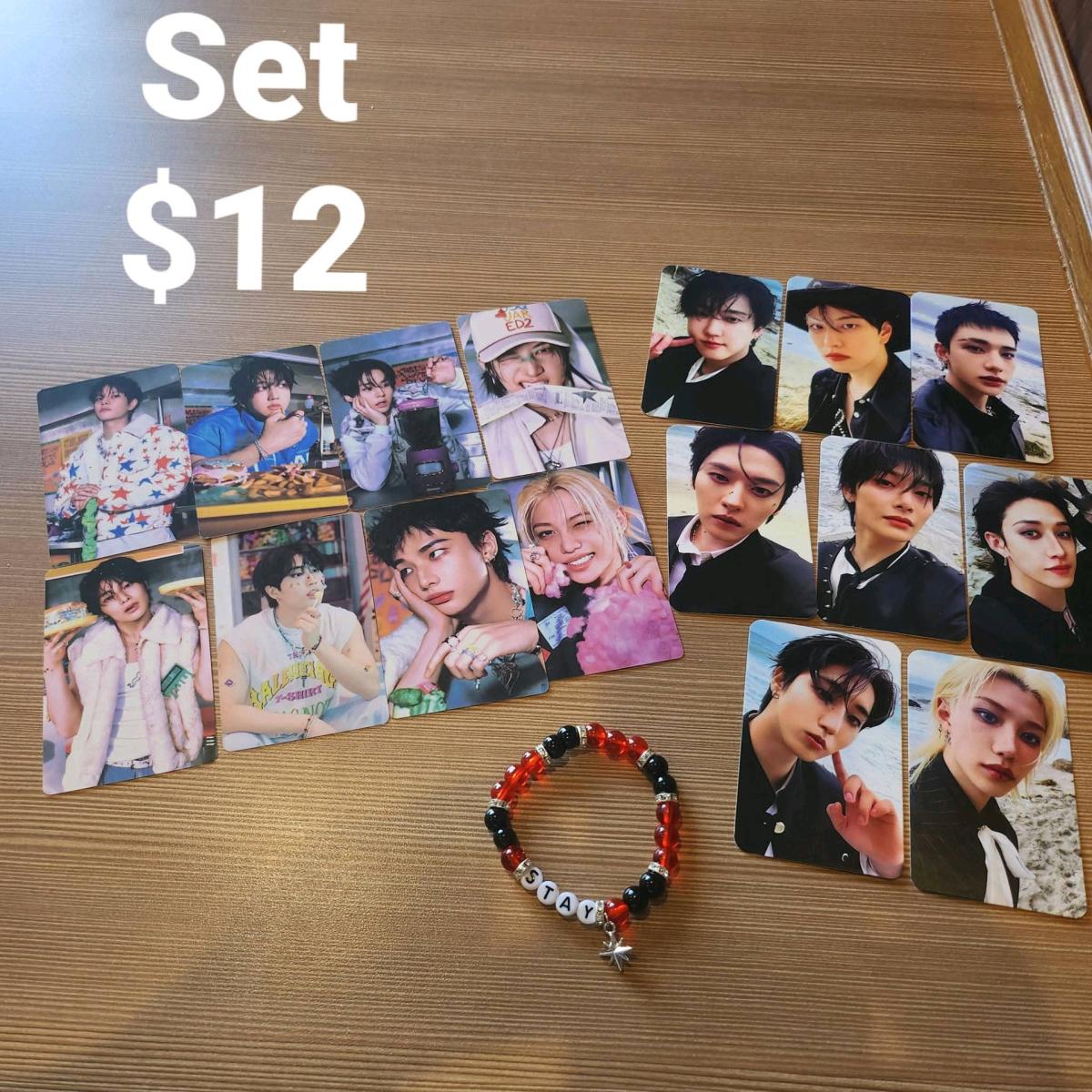 photocard  and bracelet straykids