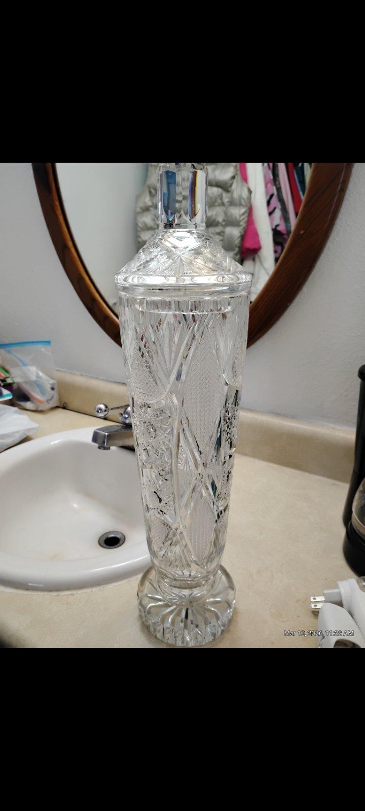 Crystal vase and ashtray pair - Branson, Missouri - FleaMarketBay