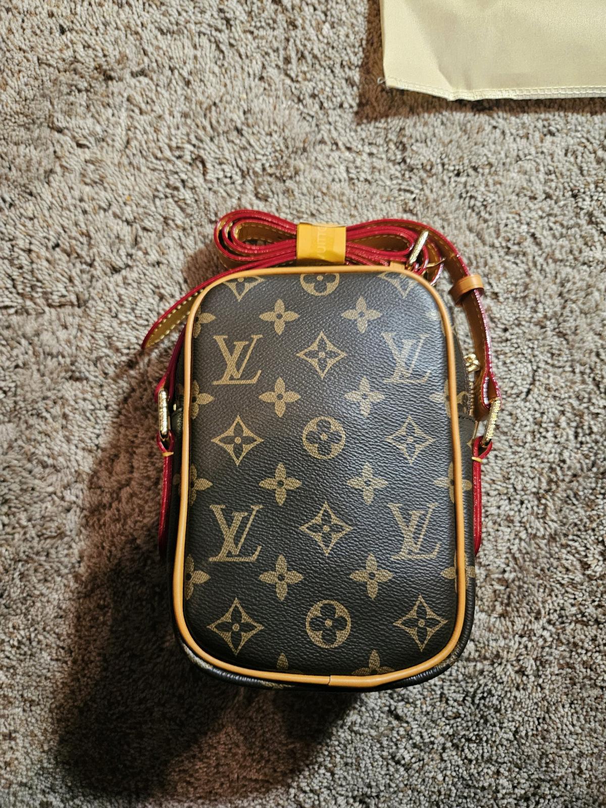 Louis vuitton womens mine backpack bag - Abington, Pennsylvania - FleaMarketBay