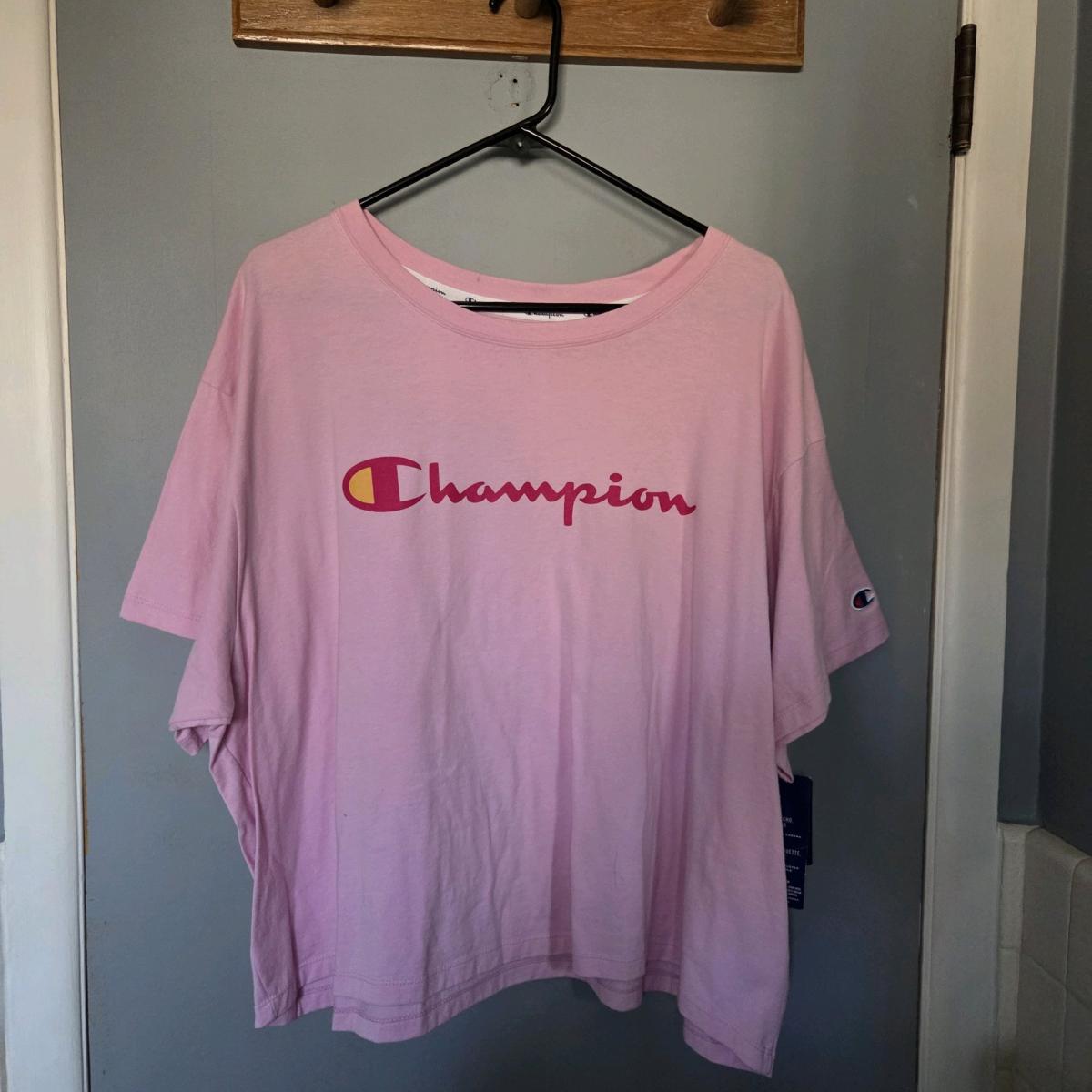 pink size 3x champion brand crop top with tags