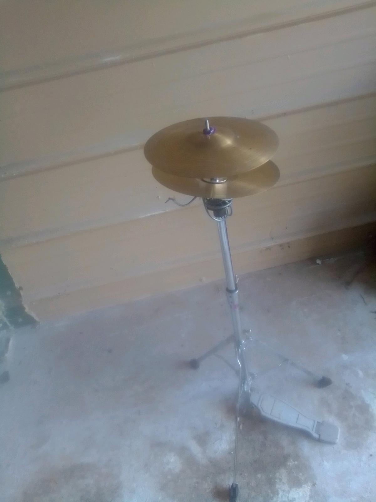 drum set - Stanwood, Washington - FleaMarketBay