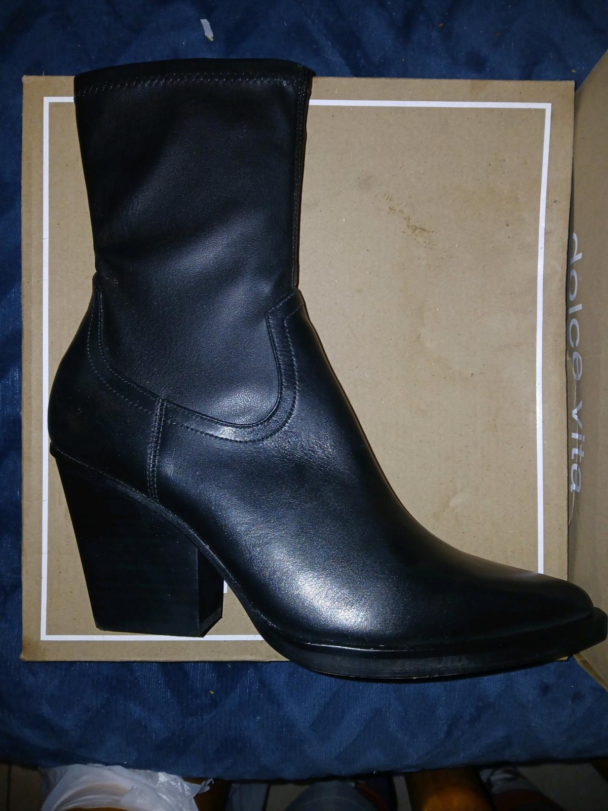 leather dress boots black