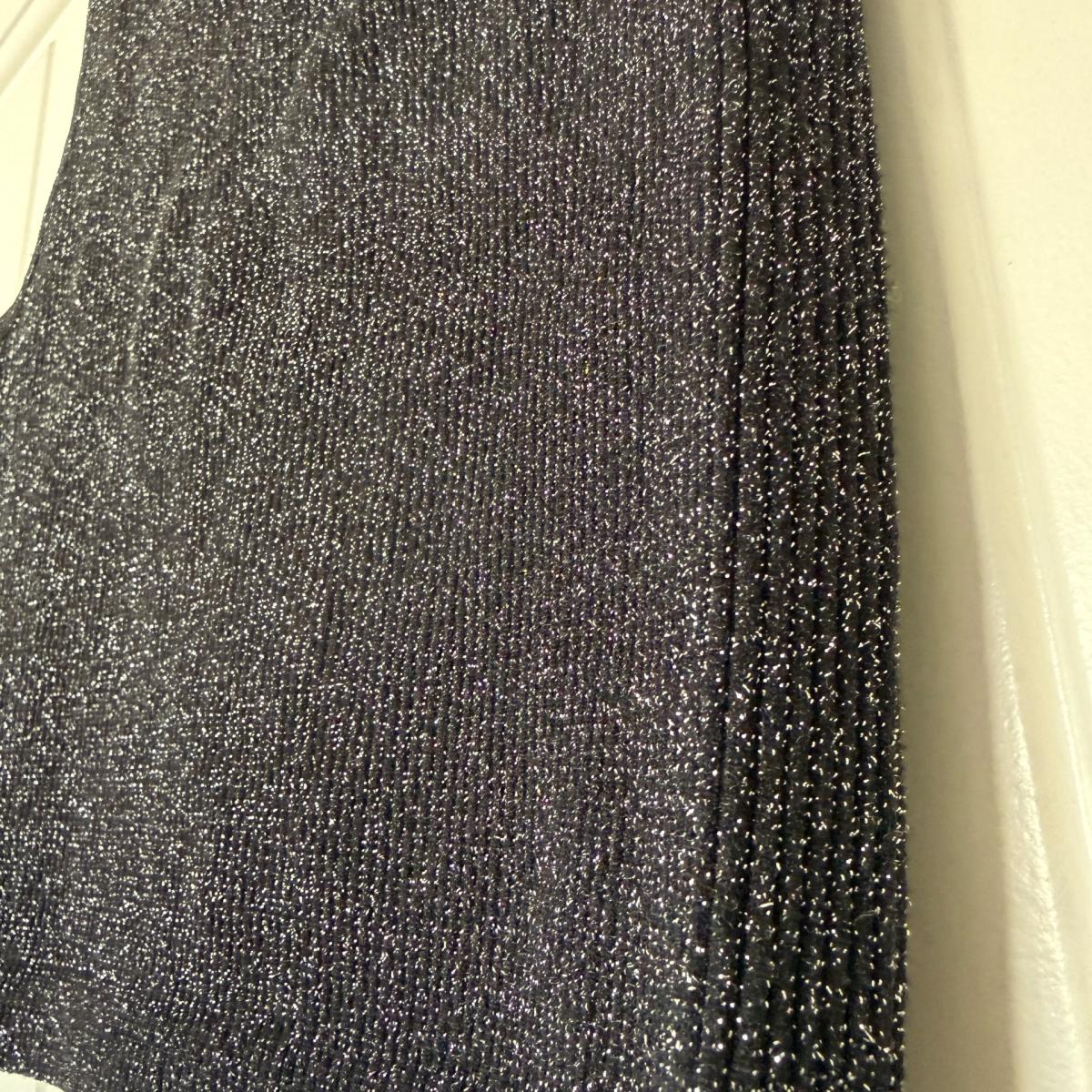 Shimmering Black Metallic Ribbed Mock Neck Top XSS  Elegant - Los Angeles, California - FleaMarketBay