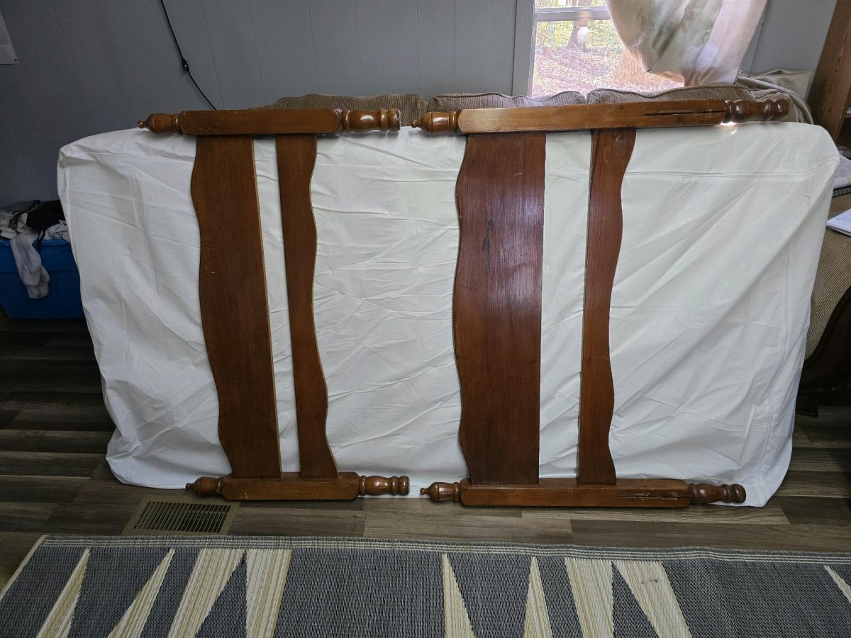 wood Twin bed