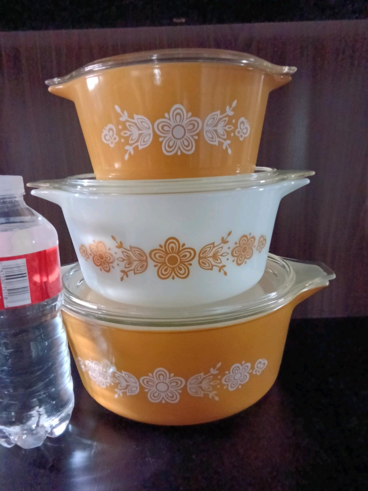 vintage Pyrex casserole dishes
