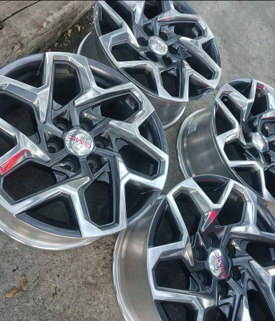 20inch OEM GMC wheels - Houston, Texas - FleaMarketBay