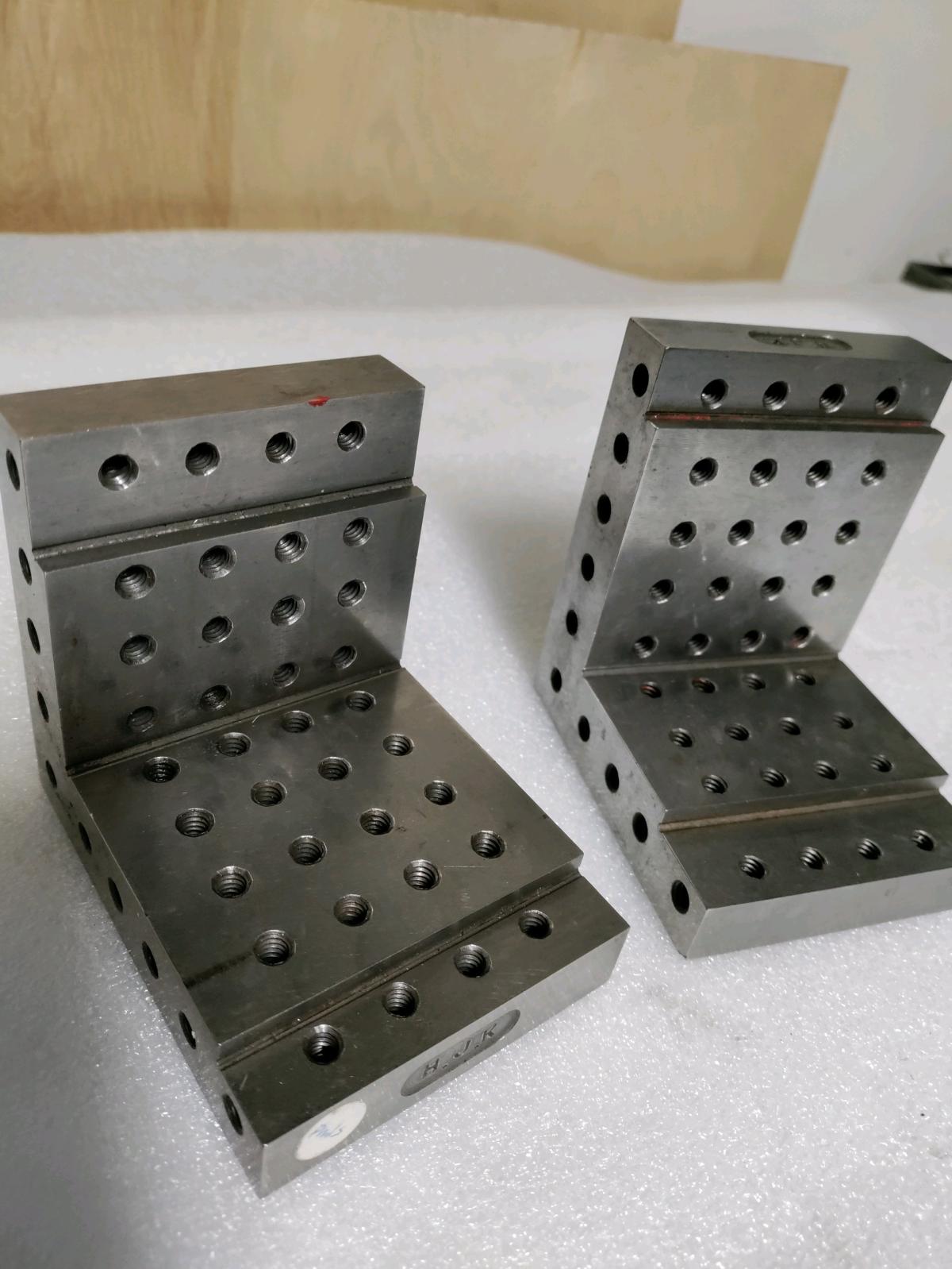 Angle Plate Set - Cheney, Washington - FleaMarketBay