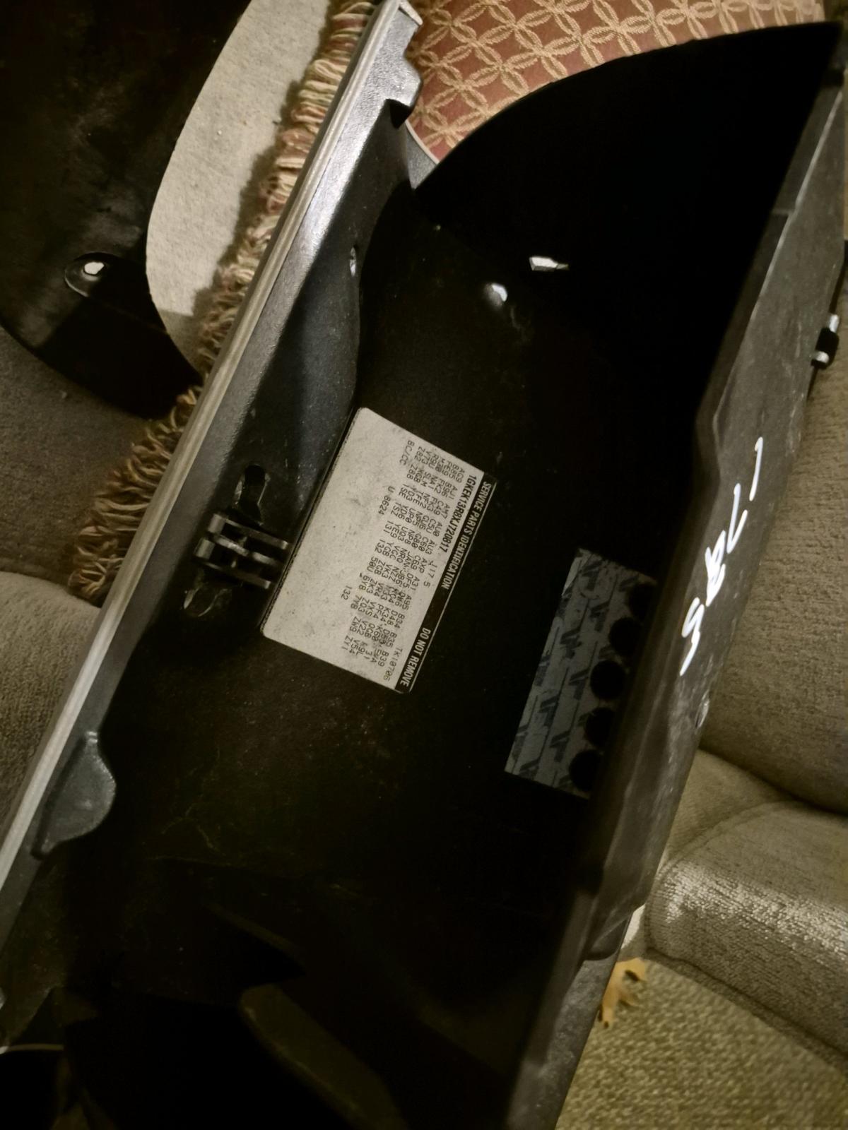 gmc sierra k1500 truck parts - Ephrata, Pennsylvania - FleaMarketBay