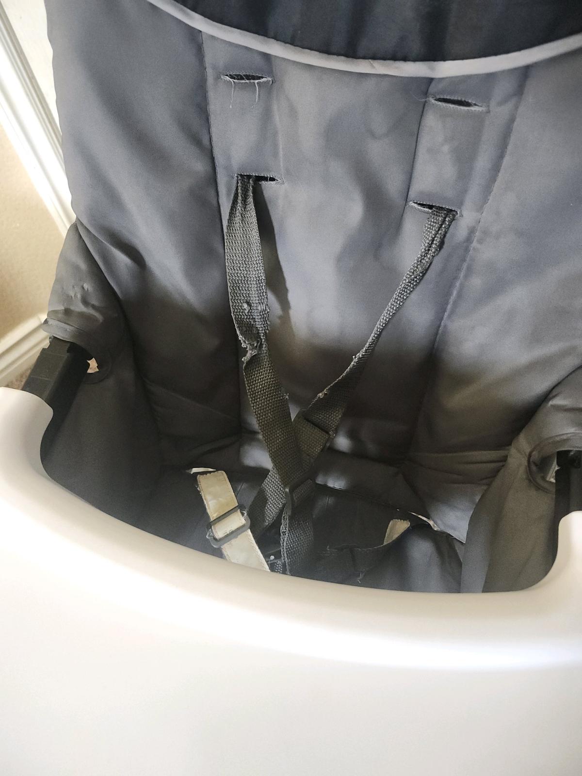 Cosco Kids Simple Fold Deluxe High Chair - Lucerne Valley, California - FleaMarketBay