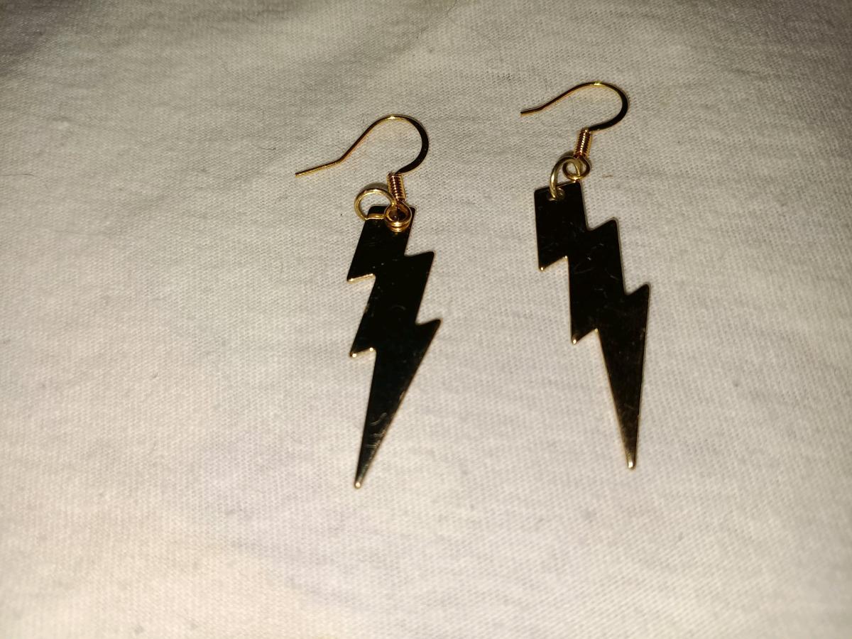 lightning bolt earrings - Hayward, California