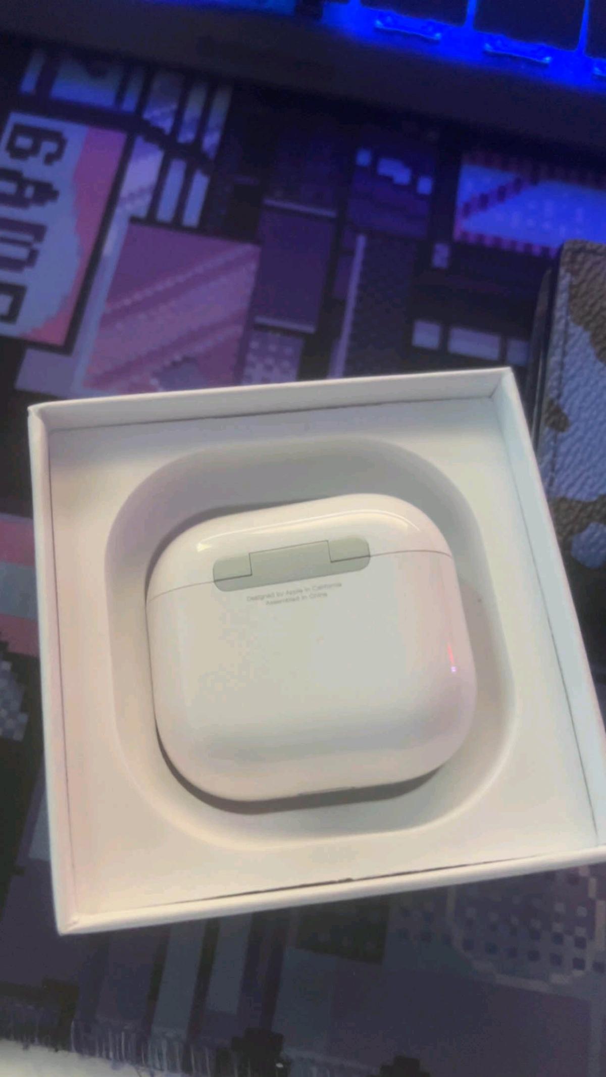 Airpods 4 with active Noise cancellation wireless charging c - Columbus, Georgia - FleaMarketBay