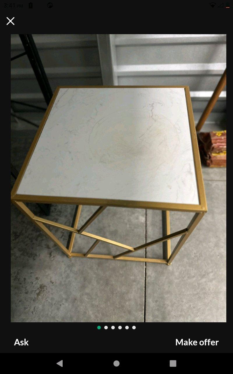 table - Burbank, California - FleaMarketBay