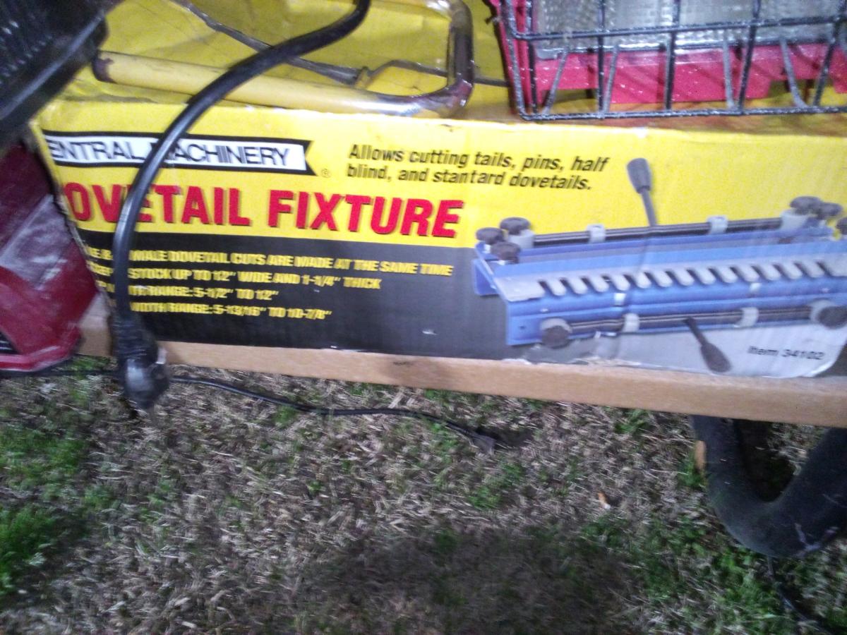 dovetail fixture for making cabinets brand new still in the