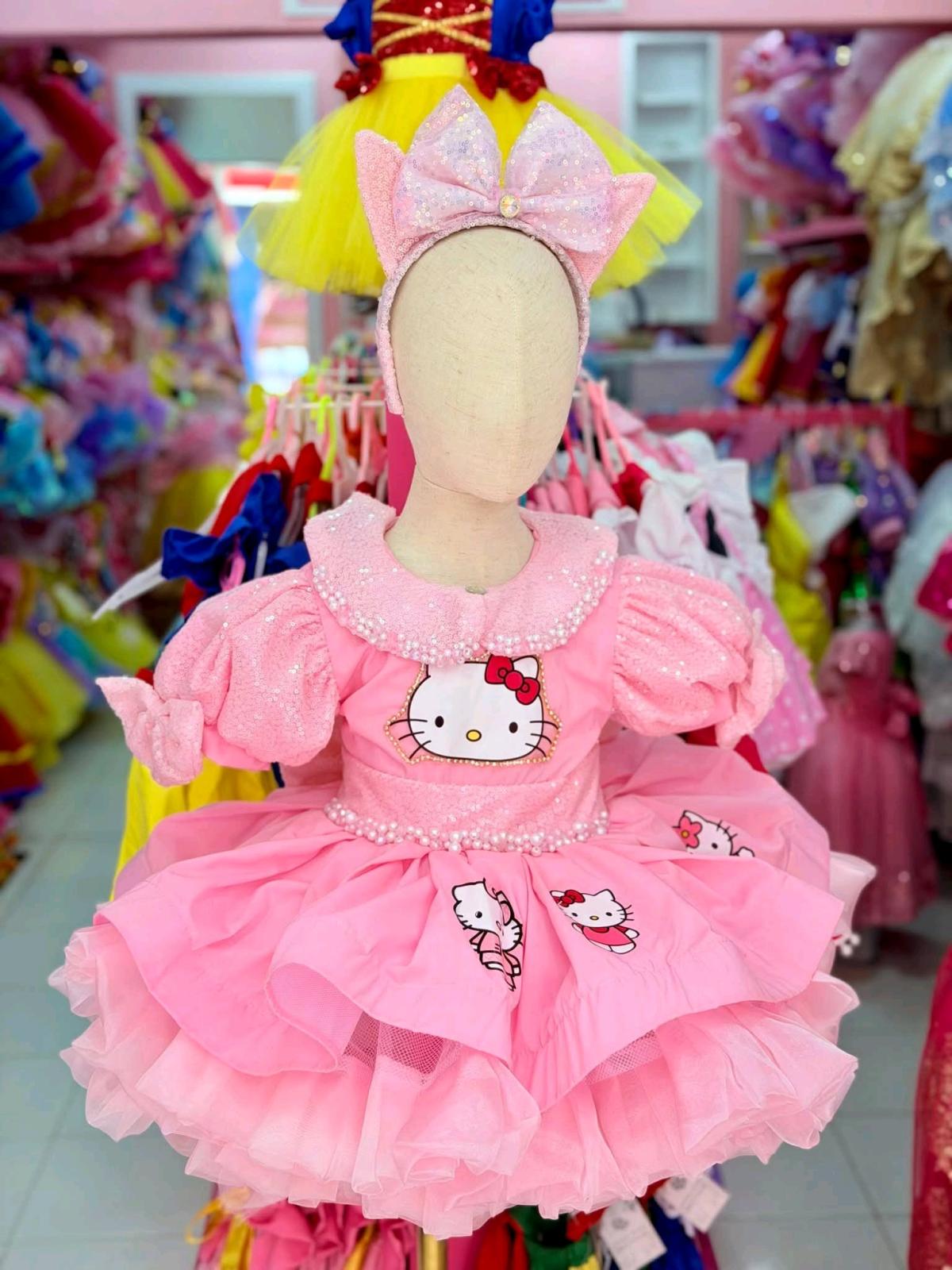 Rental and Sale of Custom Dresses for Girls READ DESCRIPTION - Pittsburg, California - FleaMarketBay