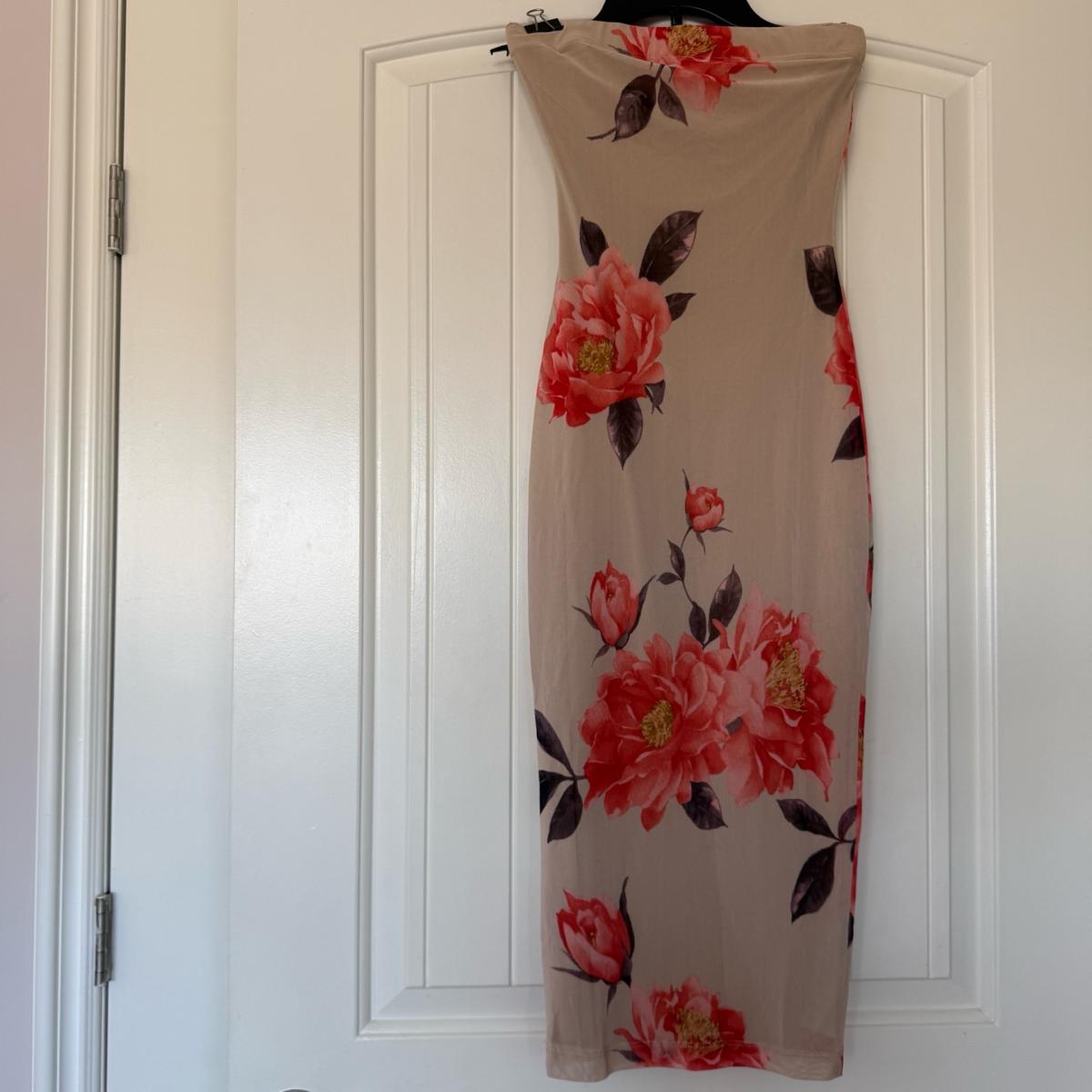 ElleCLO Strapless Floral Mesh Bodycon Midi Dress