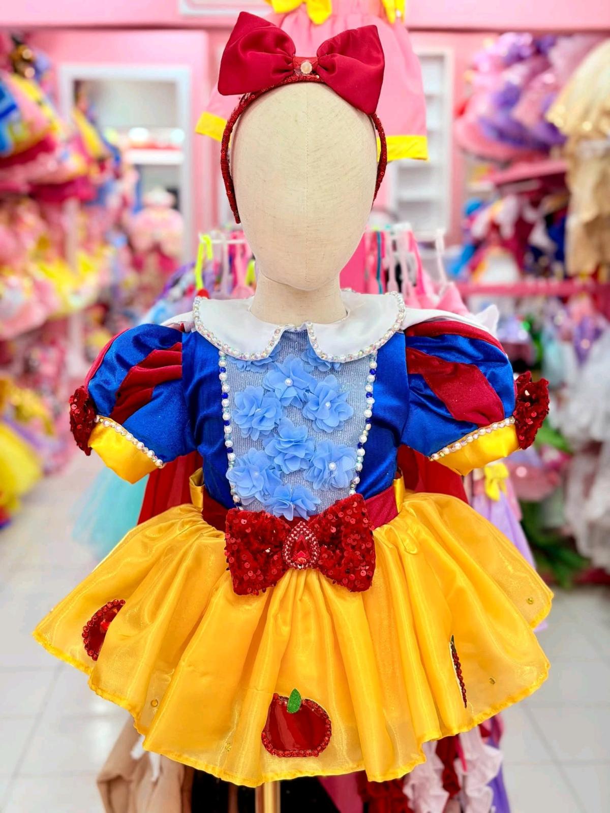 Rental and Sale of Custom Dresses for Girls READ DESCRIPTION