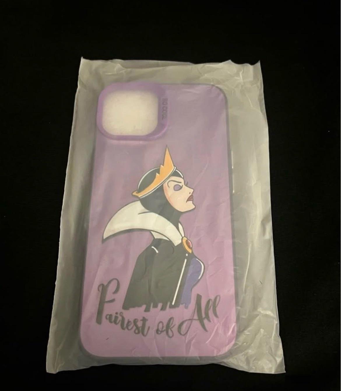 EVIL QUEEN PHONE CASE - Norwood, Massachusetts - FleaMarketBay