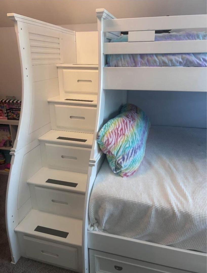 Kids bunkbeds with Trundle bed - Adamsville, Ohio - FleaMarketBay