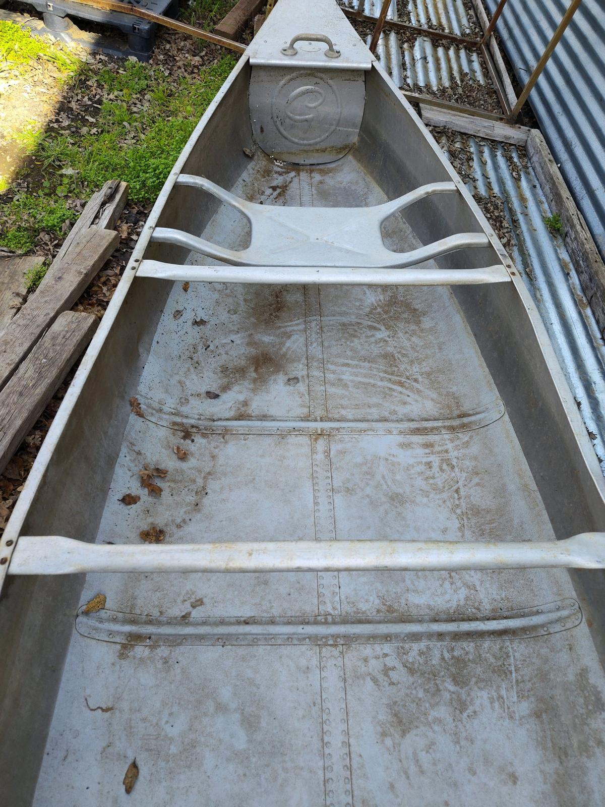 15 foot Grumman aluminum canoe fishing poles and tackle kit - Anderson, California - FleaMarketBay