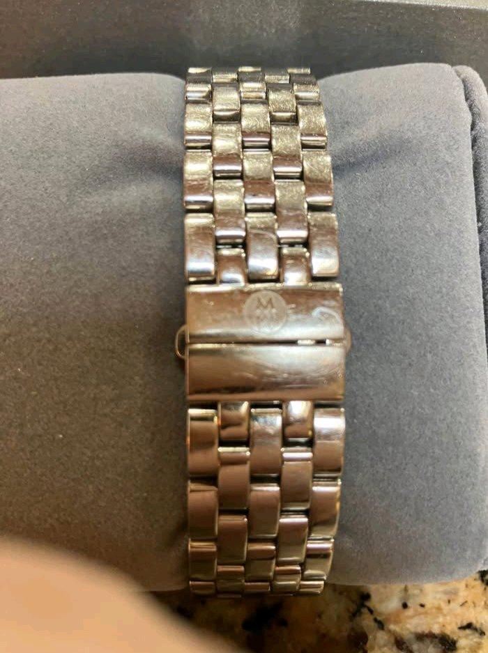 watch Michele - Adams, New York - FleaMarketBay